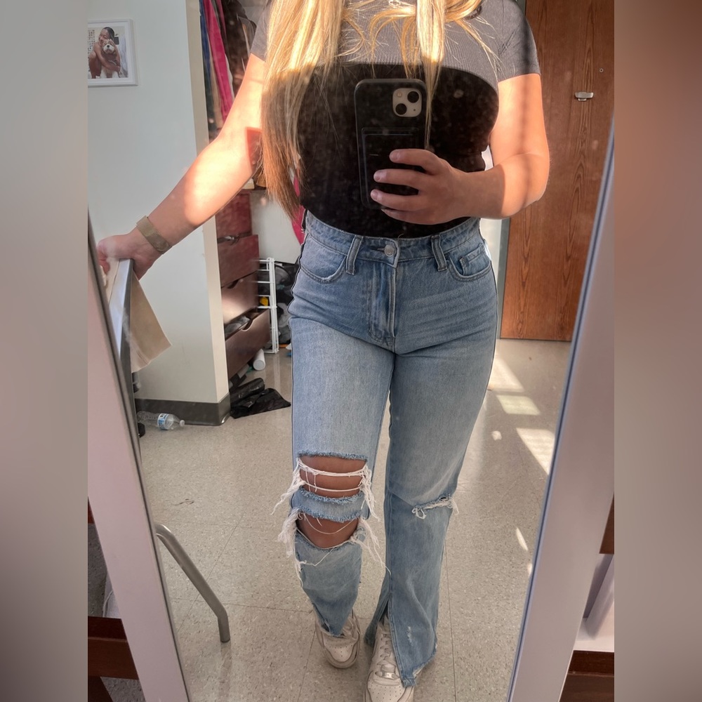 Vervet distressed jeans